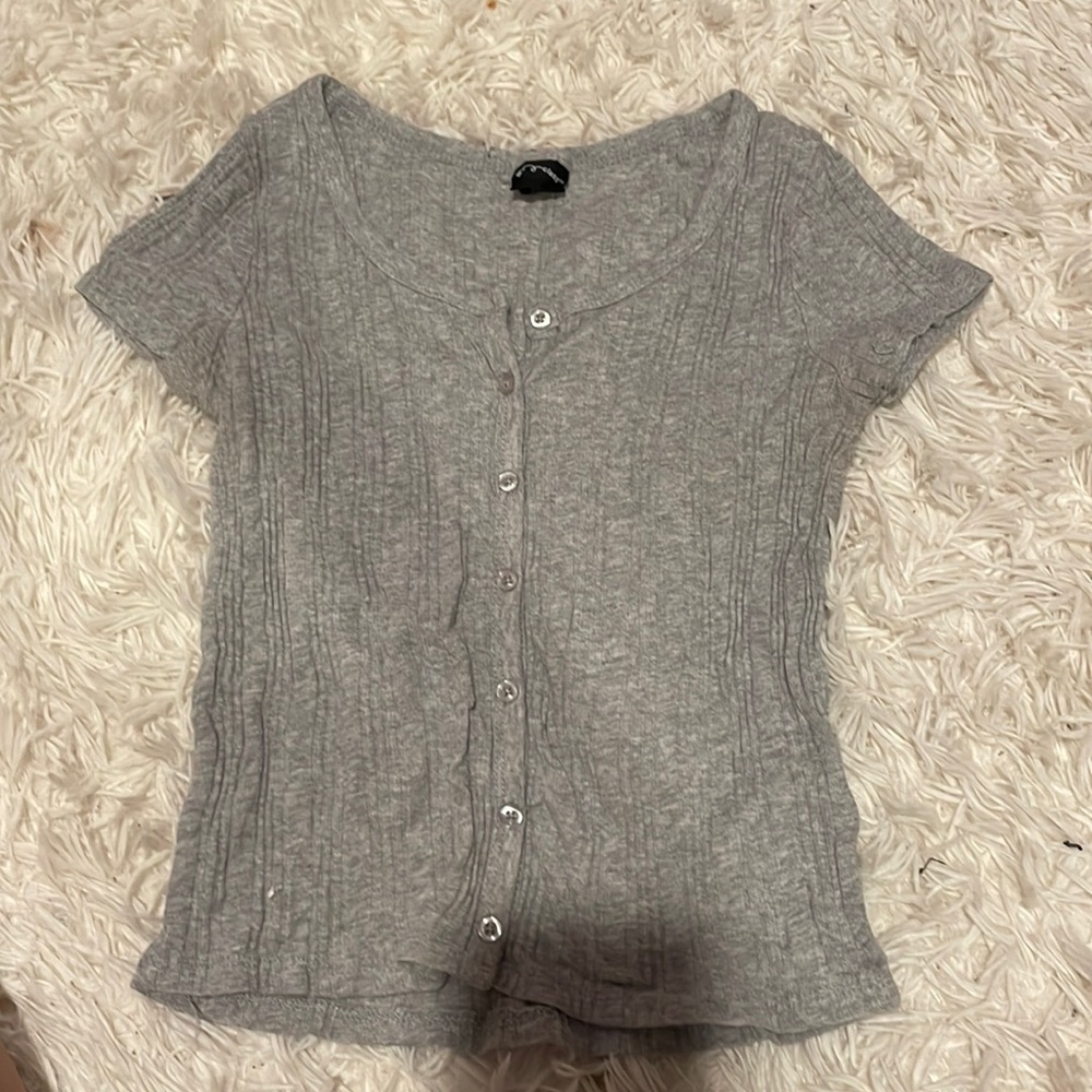 crop top/nice shirt